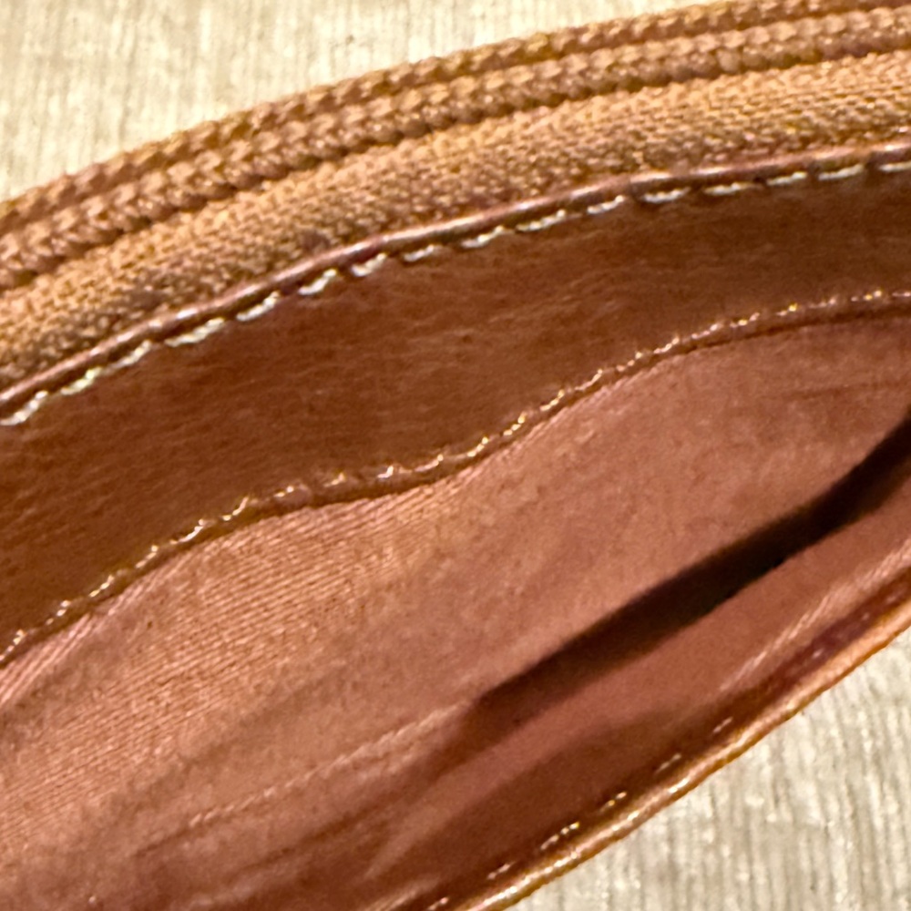 Fossil Leather Wristlet Wallet - Picture 9 of 10